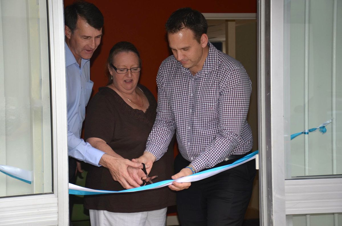 Ribbon cutting at the opening of the Hub in 2011